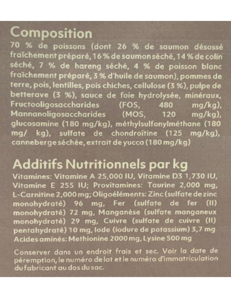 Croquettes sans céréales allégées au saumon pour chat - Instinctiv crOc