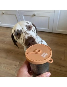 Couvercle en silicone pour conserver les boîtes de pâtée – Martin Sellier 2