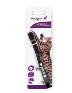 Collier chat "My boss is"